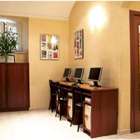 Papa Germano Hotel 2*