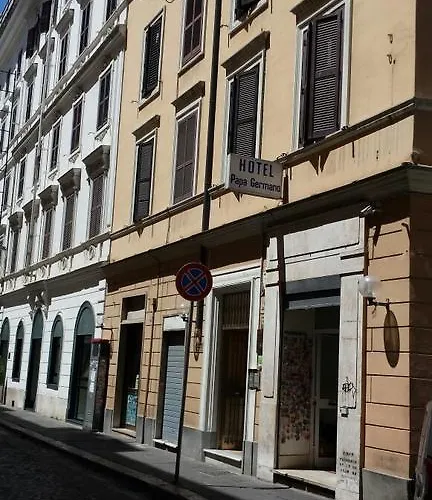 Papa Germano Hotel 2*